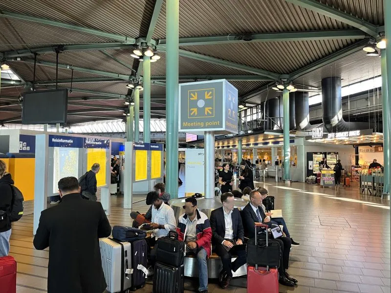 Traslado privado Amsterdam airport Meeting Point